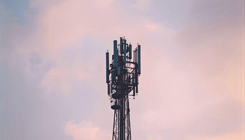 Twój telefon może kłamać w sprawie zasięgu.